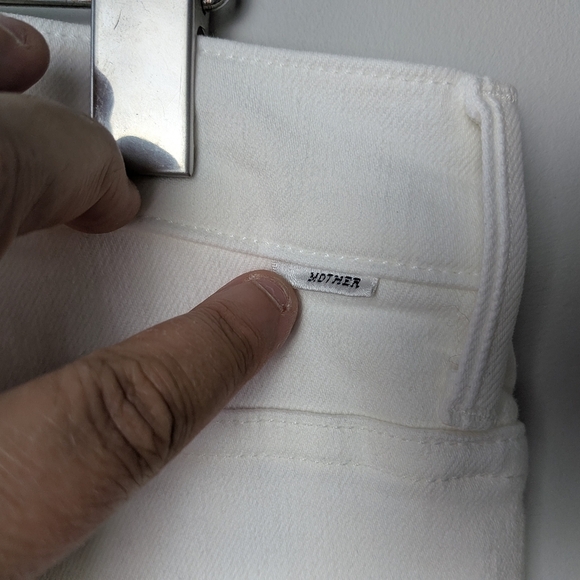 MOTHER The Weekender Fray White Stretch Flare Women Jeans Size 34 Made in USA - Picture 11 of 16